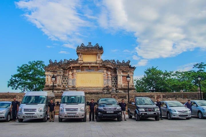 Hai Van Pass Private Transfer: Scenic Drive from Hoi An to Hue via Da Nang
