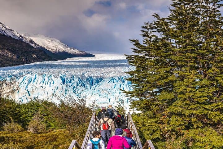 Perito Moreno Glacier Walkway Tour: Walk the Face of an Ice Giant photo 2