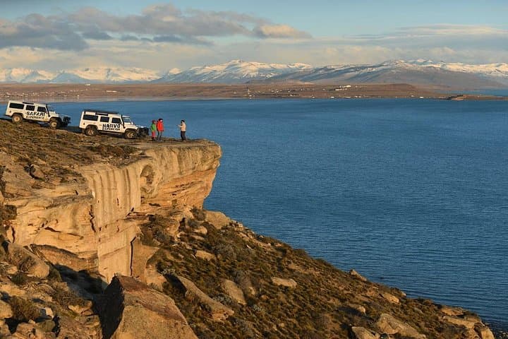 Walichu Caves 4x4 Tour — Rock Art, Lake Argentino Views & Native History photo 1