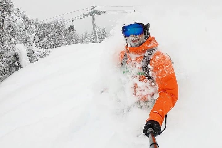 Full-Day Ski Transfer to Špindlerův Mlýn: Private Winter Tour from Prague photo 5