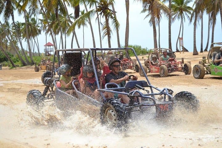 Buggy Extreme Off-Road Adventure to El Macao Beach — Punta Cana