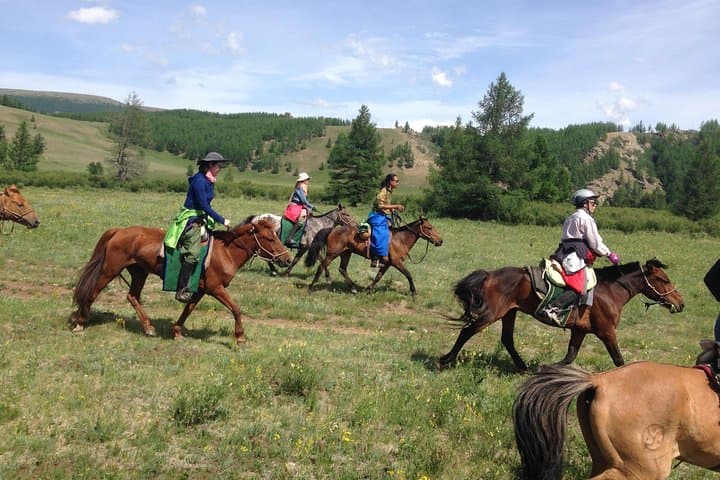 9-Day Horse Trekking — Mongolia’s Heartland from Karakorum to the Takhi photo 4
