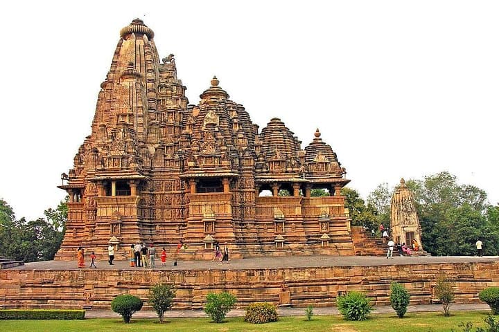 Private Walking Tour of Khajuraho — Explore the Kamasutra Temples with a Local Guide photo 4