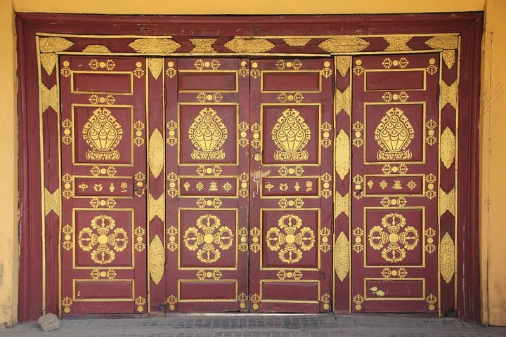 A Day at Aglag Buteel Temple — Ulaanbaatar Temple, Museum & Granite Outcrops