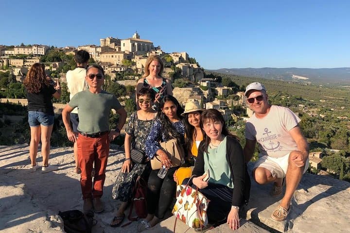 Picturesque Luberon Day Trip from Marseille: Gordes, Roussillon & Fontaine-de-Vaucluse photo 3