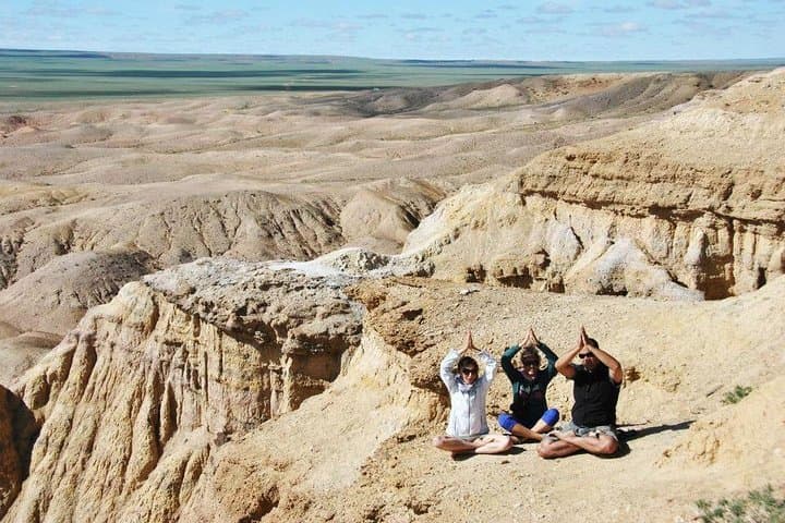 8-Day Naadam Festival & Gobi Desert Expedition: Flaming Cliffs, Khongor Dunes & Yoliin Am