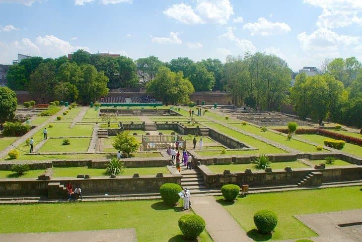 Old Pune Walking Tour: Private 4-Hour Shaniwar Wada & Kasba Peth Experience photo 3