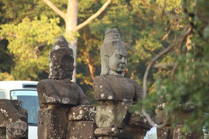 Angkor Wat Full-Day Temple Tour — Angkor Thom, Ta Prohm & Phnom Bakheng Sunset photo 4