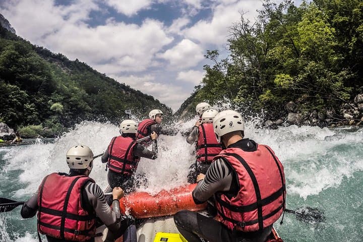 Rafting Adrenalin on the Tara River: 7km Whitewater from Brstanovica to Grab photo 2