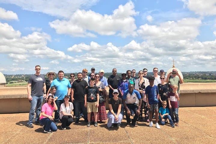 Inside Yamoussoukro: 90-Minute Basilica & Local Highlights Tour photo 3