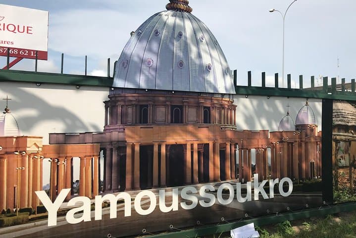 Inside Yamoussoukro: 90-Minute Basilica & Local Highlights Tour photo 4