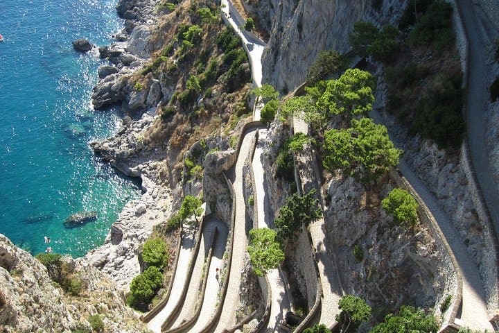 Private Day Trip from Rome to Positano and Pompeii — Official Guide photo 4