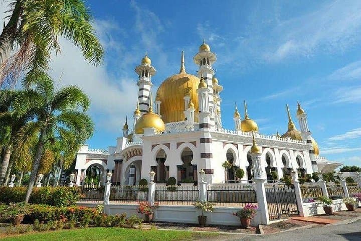 Overland 7-Day Journey Through Malaysia’s Highlands, Coast and Culture photo 4