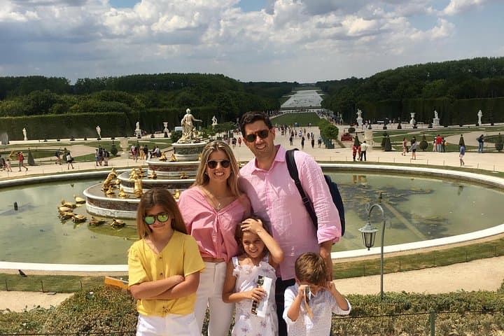 Versailles for Kids: Private Guided Tour of the Palace & Gardens photo 2