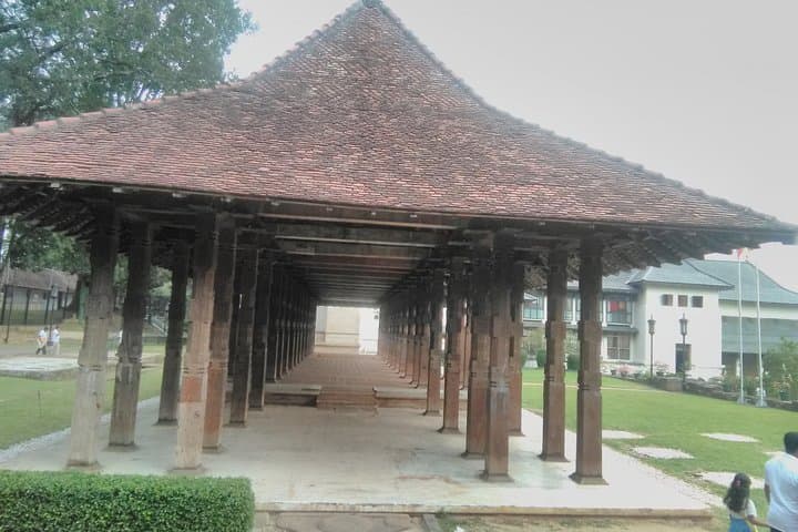 Private All-Inclusive Day Tour: Kandy, Pinnawala & Peradeniya from Negombo photo 3