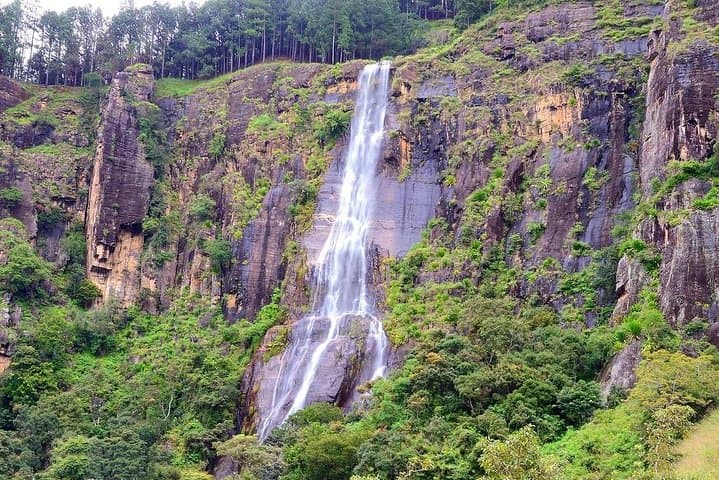 Trek to Bambarakanda Falls — Hike to Sri Lanka’s Highest Waterfall from Ella photo 6