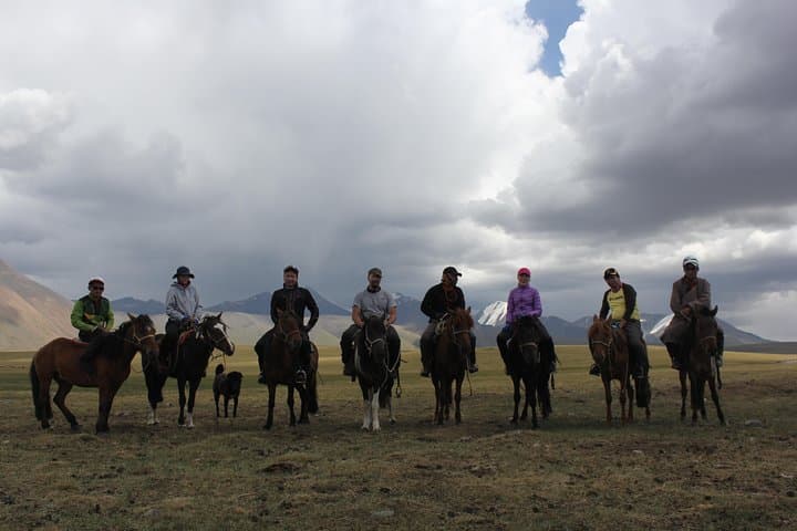 7-Day Horse Trek Through Mongolia’s Orkhon Valley and Eight Lakes photo 2
