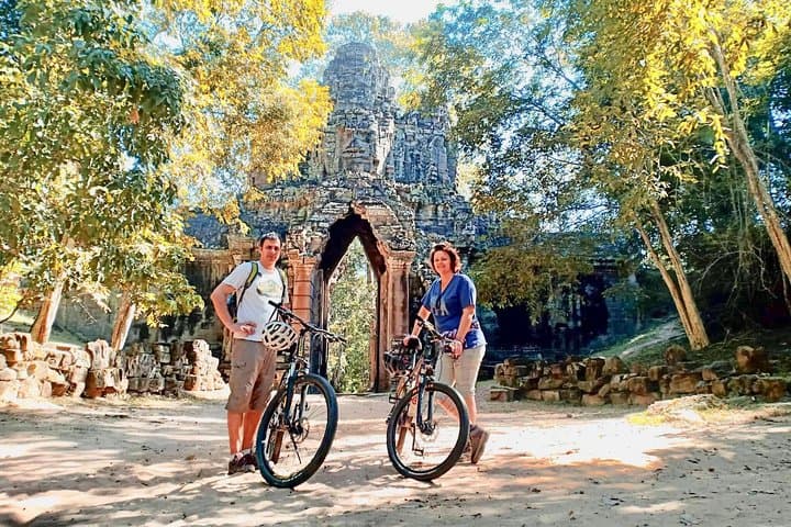 Angkor Temple Bike Tour: Full-Day Cycling Through Angkor Wat, Bayon & Ta Prohm