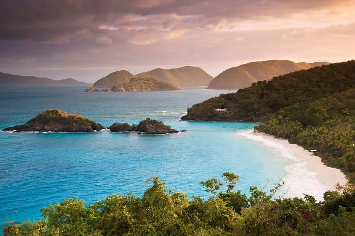 Private St. Thomas Island Tour — Mountain Top, Drake's Seat & Magen's Bay photo 5