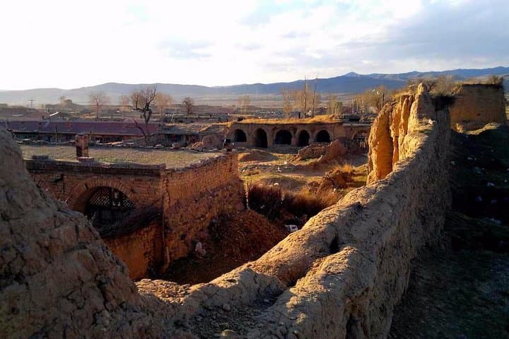 Explore Deshengbu and Zhenchuankou: Private Day Tour from Datong photo 3