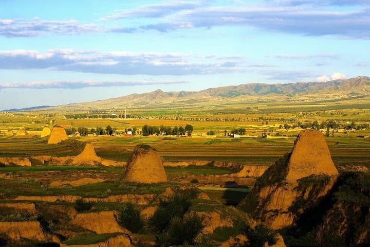 Explore Deshengbu and Zhenchuankou: Private Day Tour from Datong photo 6