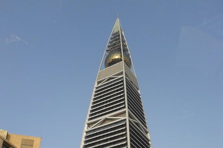 12-day-small-group-adventure-kingdom-of-saudi-arabia-german-guide photo 2