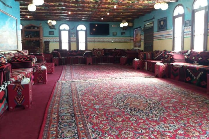 12-day-small-group-adventure-kingdom-of-saudi-arabia-german-guide photo 3