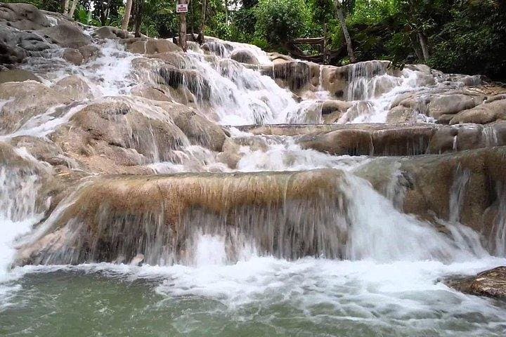 Montego Bay to Dunn's River Falls: Small-Group Climb & Beach Visit photo 2