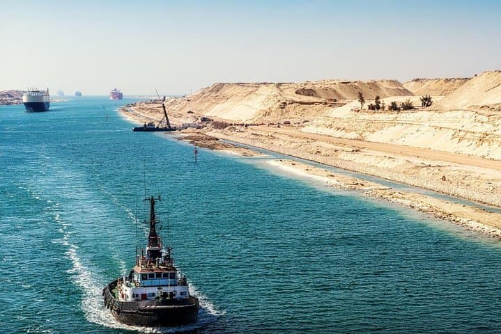 Overnight White Desert Camping from Cairo — Bahariya Oasis Sahara Experience