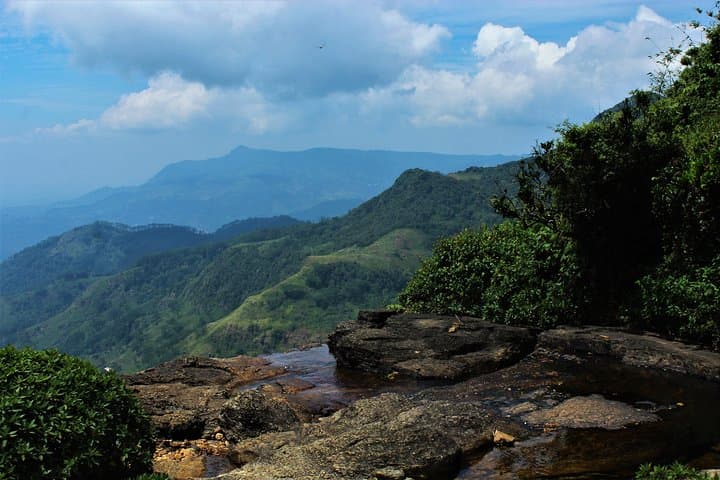 Knuckles Range Hike & Mud Cottage Overnight — Cloud-Forest Trails and Natural Pools photo 5