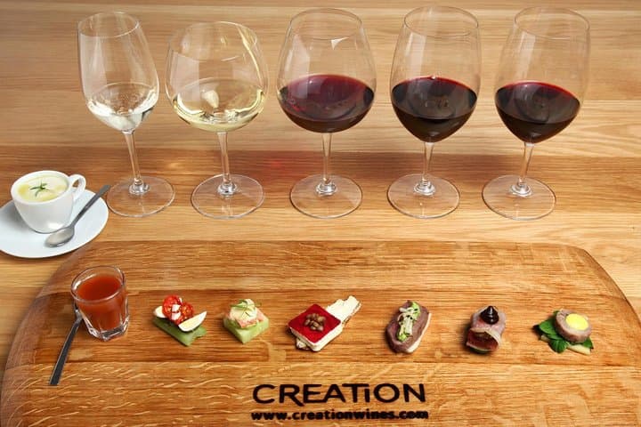 Cape Town to Hermanus Whale Watching and Hemel-en-Aarde Wine Tasting Day Tour photo 4