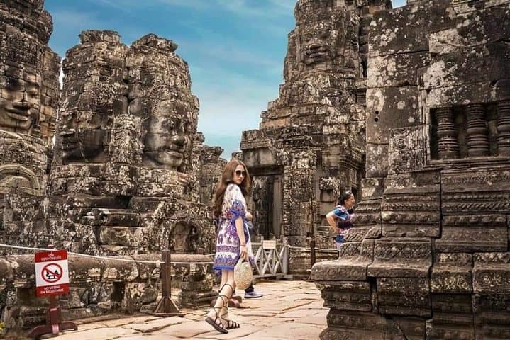 Ultimate 2-Day Angkor Wat Sunrise Adventure with Local Guide photo 3