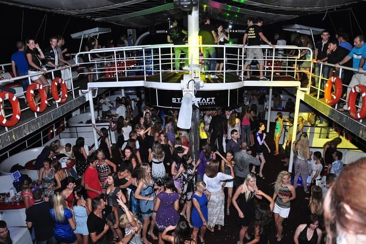 Alanya Night Disco Boat Cruise: Foam Party, DJ & Fire Show photo 6