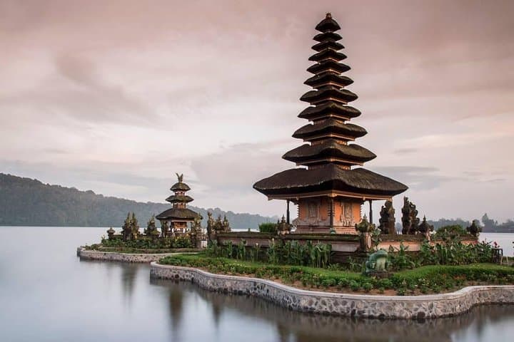 North Bali Day Tour — Jatiluwih Rice Terraces, Ulun Danu & Bayumala Waterfall photo 1