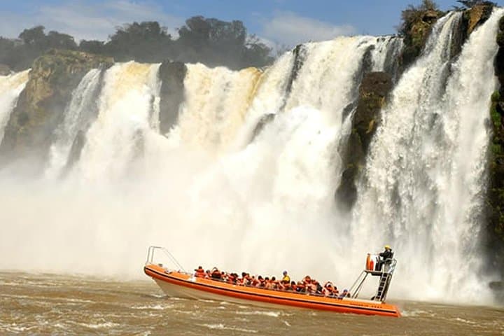 Iguazú Falls Full-Day: Devil’s Throat Walks + Great Adventure Boat Ride photo 2