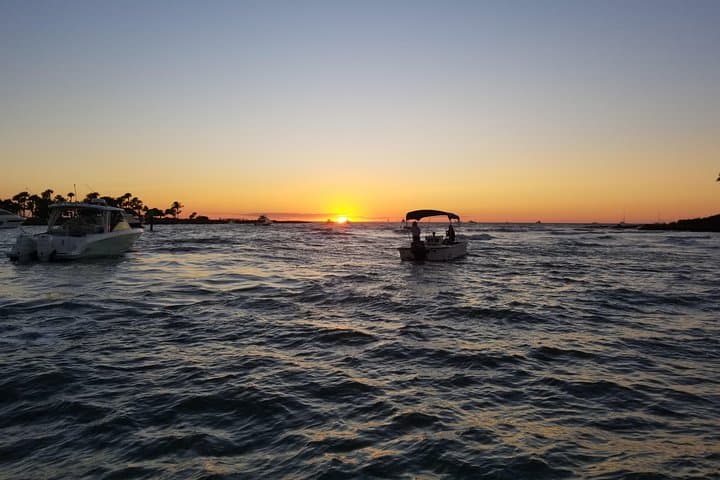 Private Sunset & Sightseeing Boat Trip in Naples Bay and Keewaydin Island photo 4