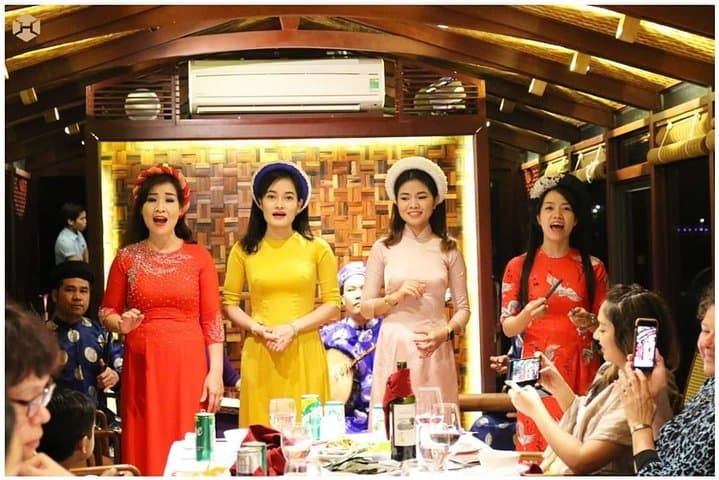 Perfume River Dinner Cruise & Ca Huế Music Show in Hue photo 3