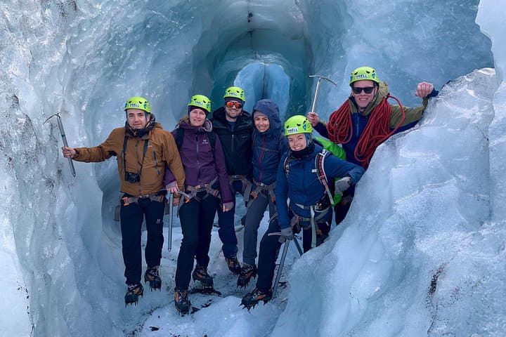 Hike Sólheimajökull Glacier: 3-Hour Guided Ice Walk from Vík