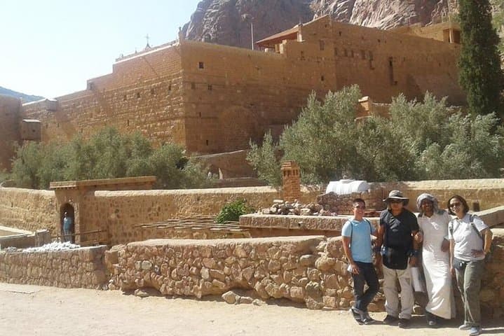 Mount Sinai Sunrise Hike and St. Catherine Overnight from Cairo