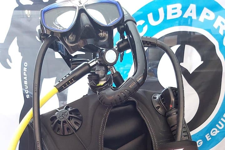 PADI Open Water Diver Course in Lanzarote — 3-Day Playa Chica Scuba Certification photo 4