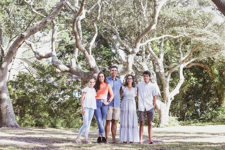 West Palm Beach Portrait Session: Coastal Golden Hour Photography Experience photo 3