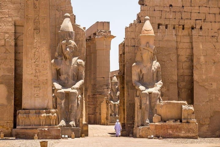 Full-Day Private Luxor East & West Bank Tour — Valley of the Kings, Karnak & Luxor Temple photo 3