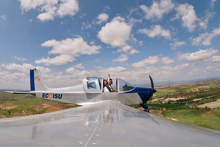 Ultralight Flight Over Castile and León — Learn to Pilot in an Hour