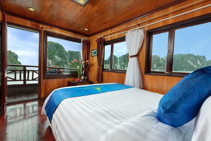 Halong Bay Boutique Cruise: 2-Day Kayaking, Swimming & Caving Adventure photo 2