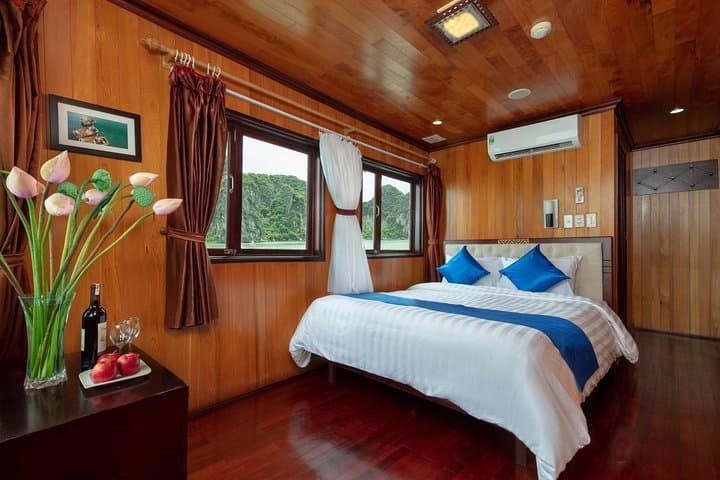 Halong Bay Boutique Cruise: 2-Day Kayaking, Swimming & Caving Adventure photo 6