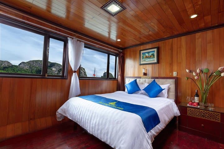 Halong Bay Boutique Cruise: 2-Day Kayaking, Swimming & Caving Adventure photo 5