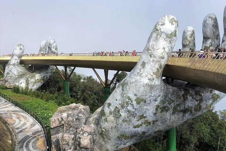 Golden Bridge & Hoi An Day Tour: Ba Na Cable Car, Ancient Town & Lantern Night Market