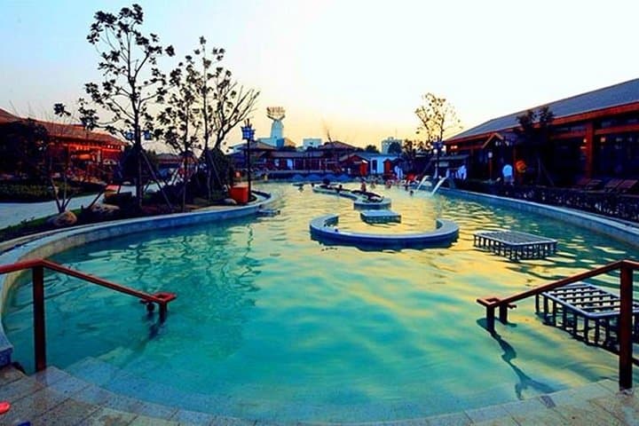 Tangshan Hot Springs Day Escape from Nanjing: Private Transfer and Spa photo 4