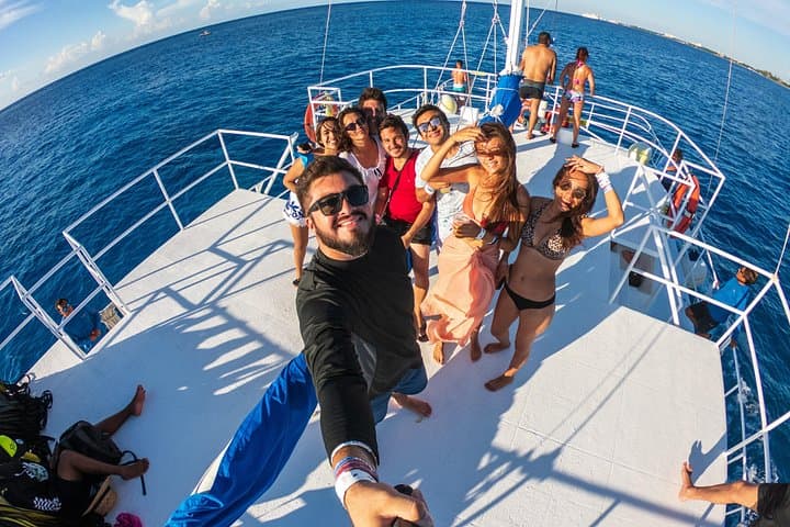 Cozumel Catamaran Snorkel to El Cielo, Palancar & El Cielito (Lunch Included) photo 4