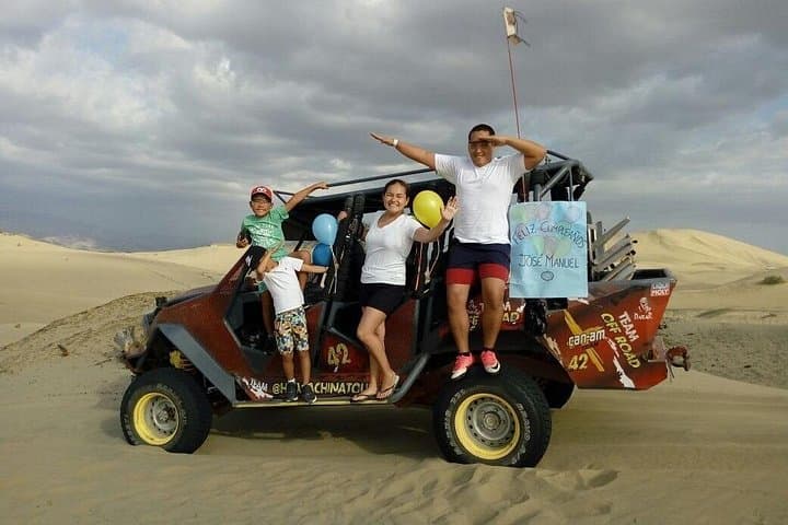 Dune Buggy and Sandboarding in Huacachina: High-Speed Desert Adventure from Ica photo 4